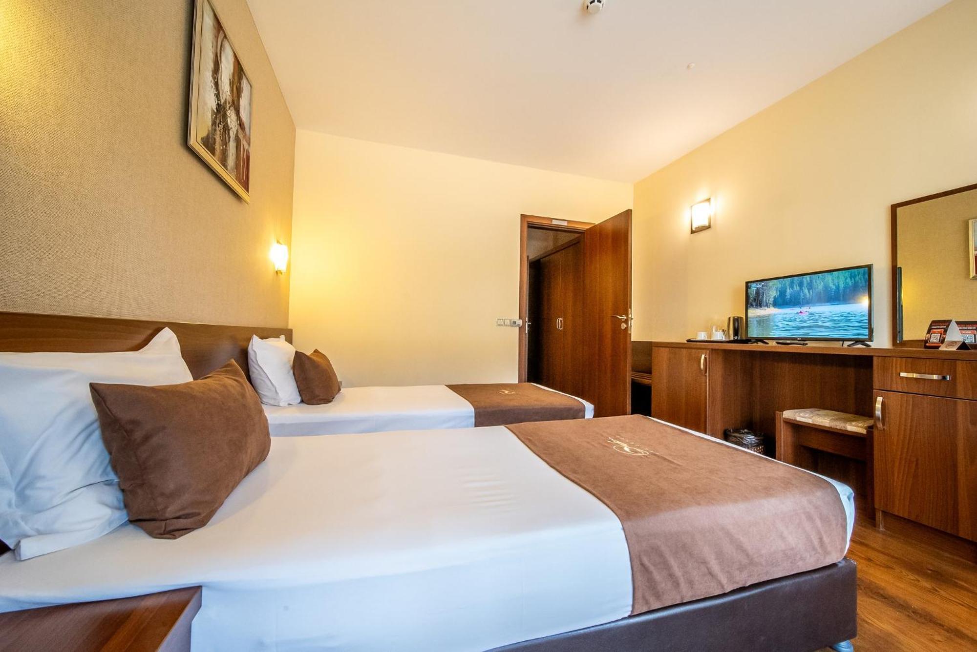 Oak Residence Hotel & Relax Smolyan Exteriör bild